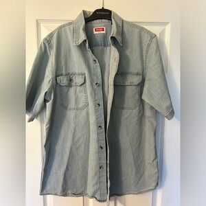 Wrangler Light Blue Denim Short Sleeves Shirt for Men M
